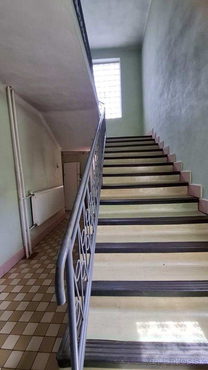 5-izb. dom 180m2 s pozemkom 1569m2- Obyce - 7