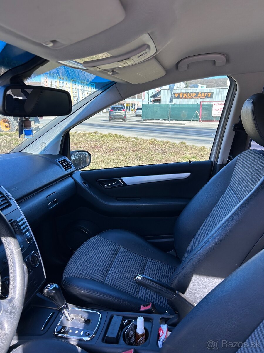 Mercedes Benz A180d - 7