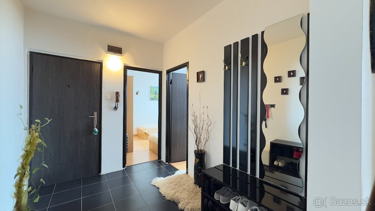 3 izbový priestranný byt sídl. Vinbarg - 7