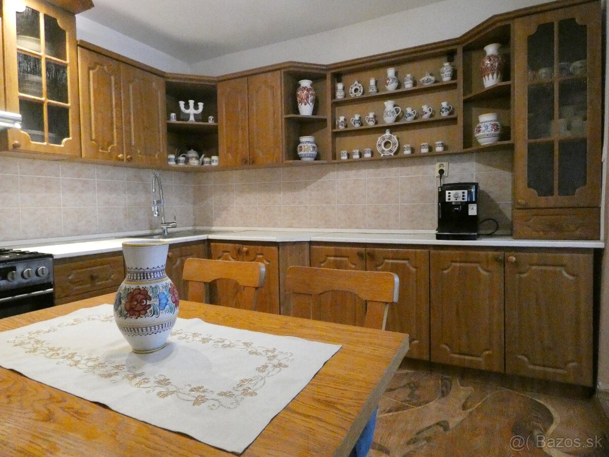 Rodinný dom vo Voderadoch - 7