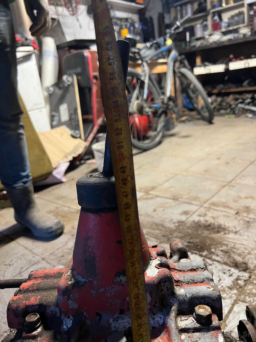 Redukčná prevodovka masívna - 7