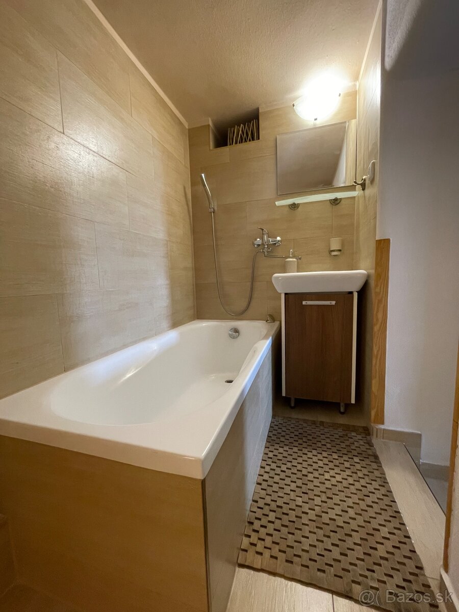 Hodinový prenájom - 7