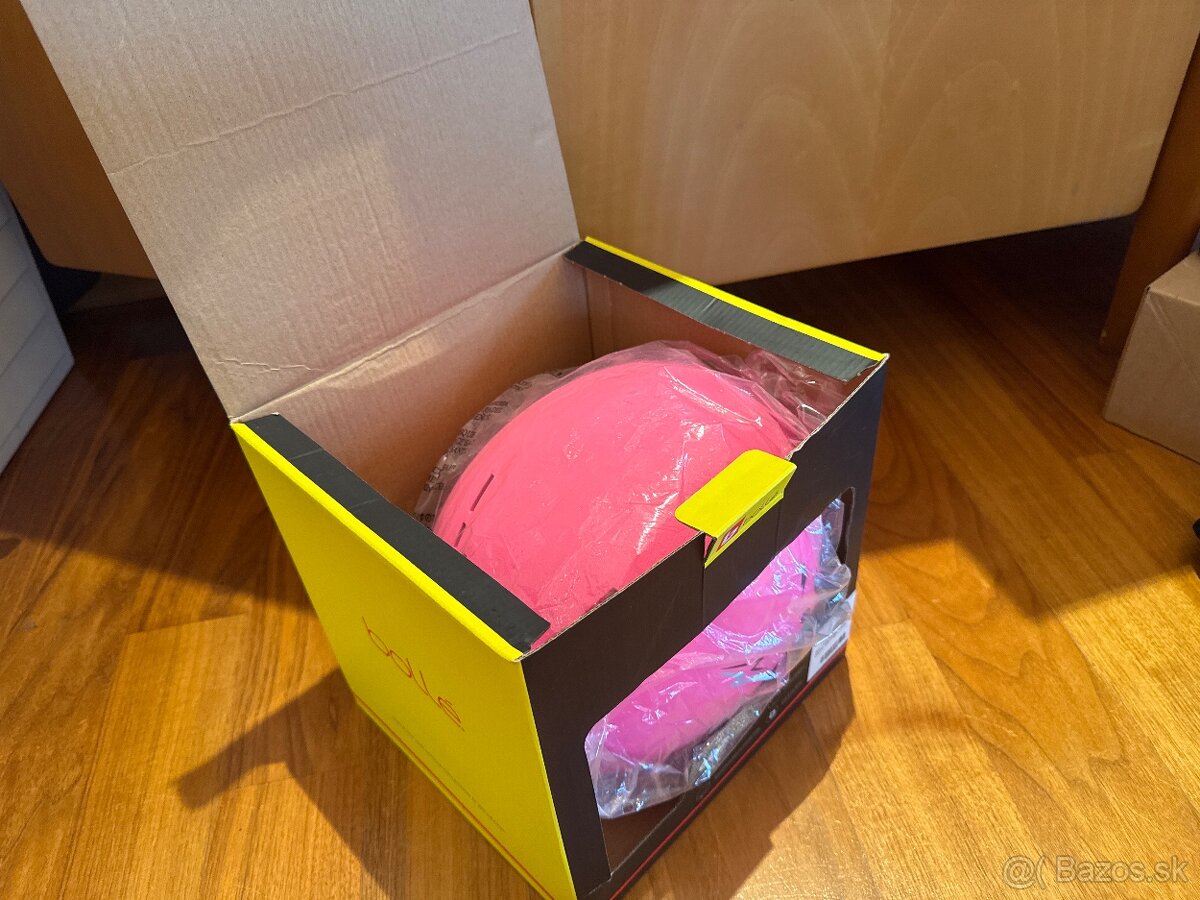 Prilba BOLLE dievčenská - 7