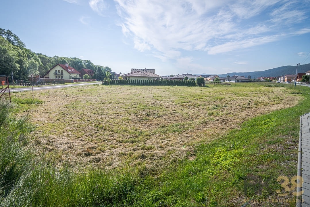 Stavebný pozemok vo výbornej lokalite v obci Batizovce - 7