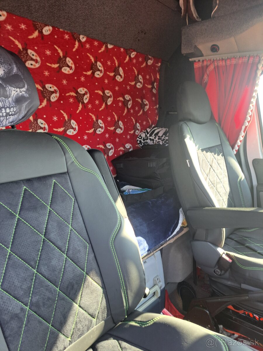 Predám Renault Master twin cab 2.3dci - 7