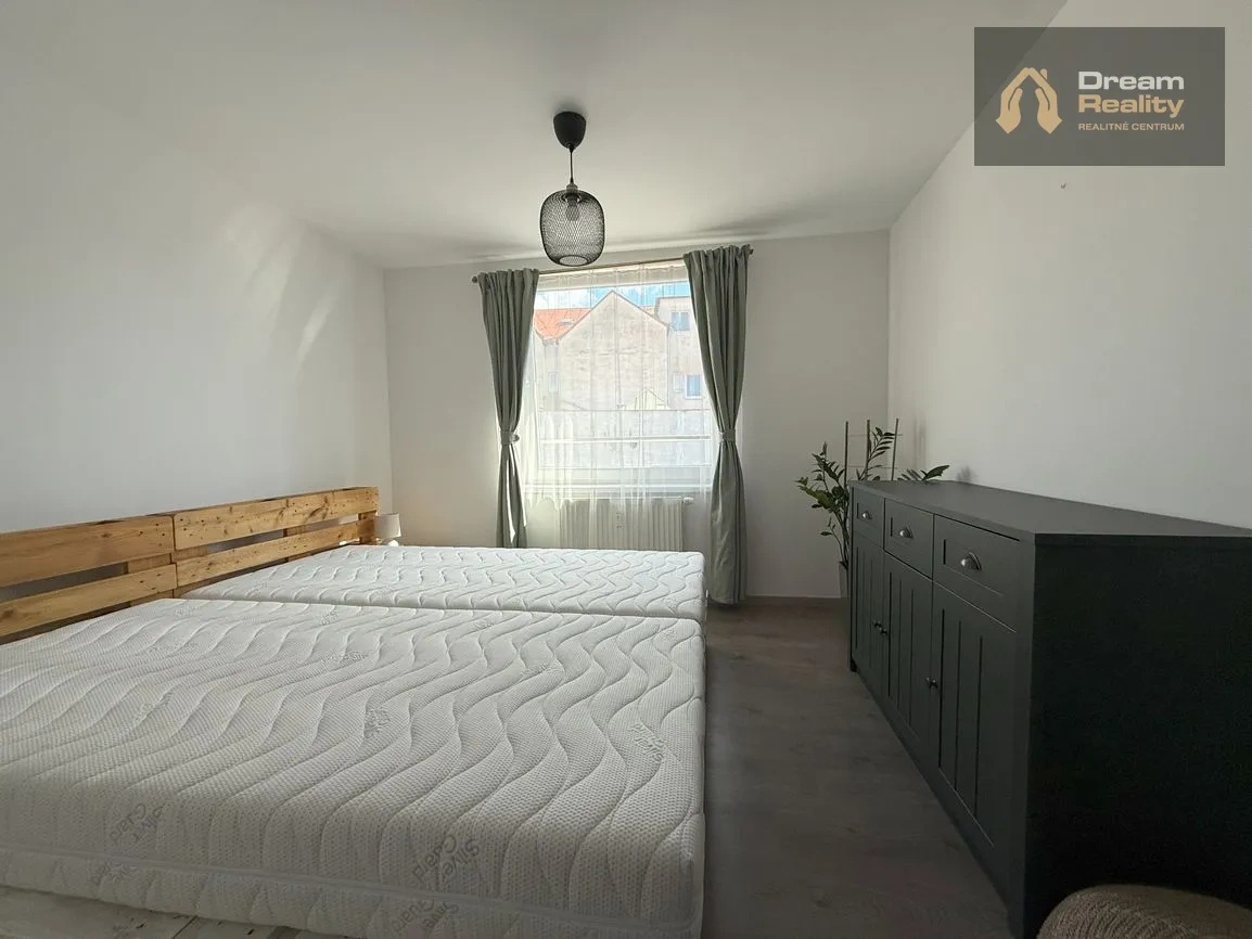 ŽILINA PEŠIA ZÓNA - 2 izbový byt exkluzívne - 7