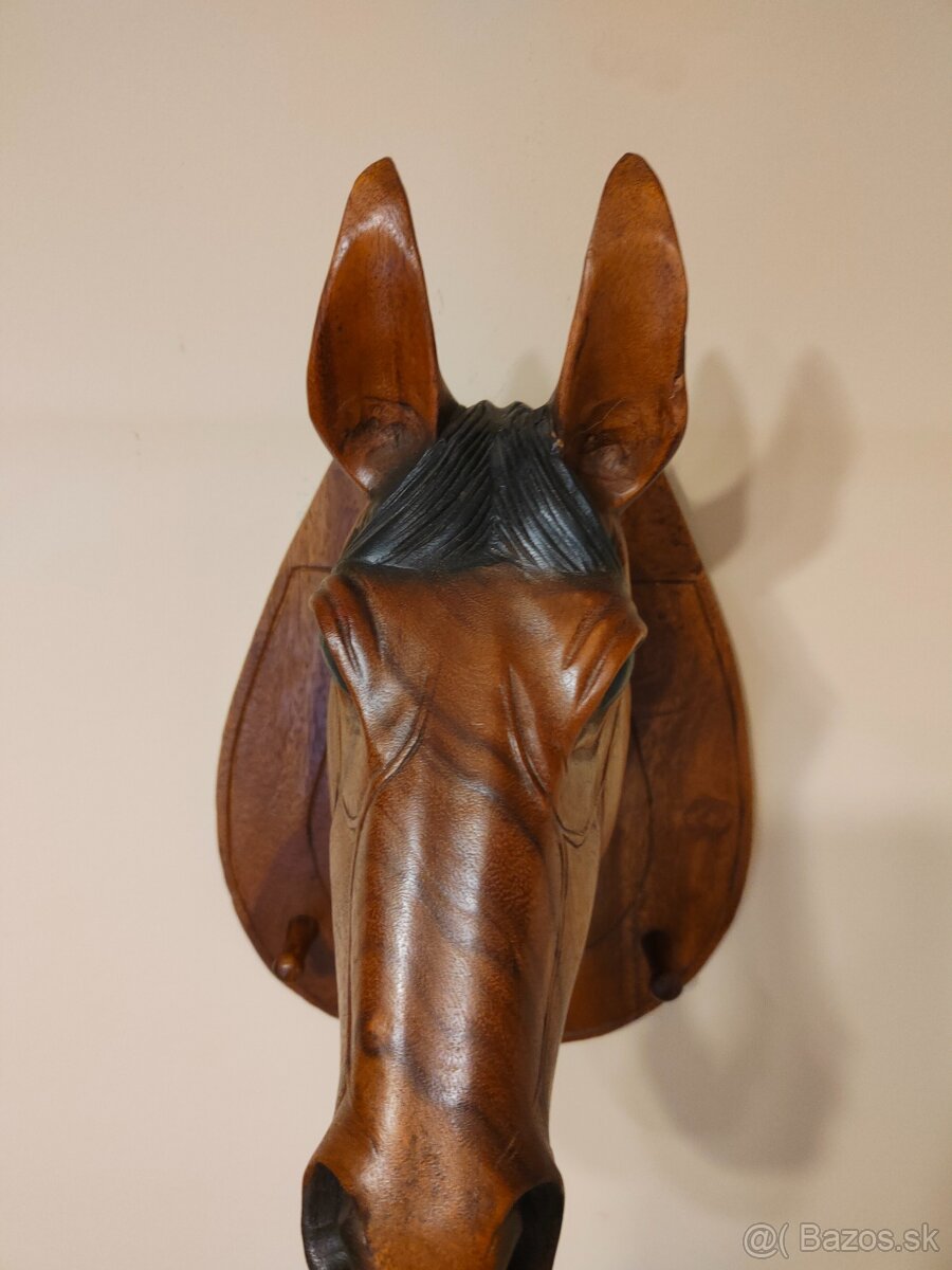 Drevený záves konskej hlavy - 7