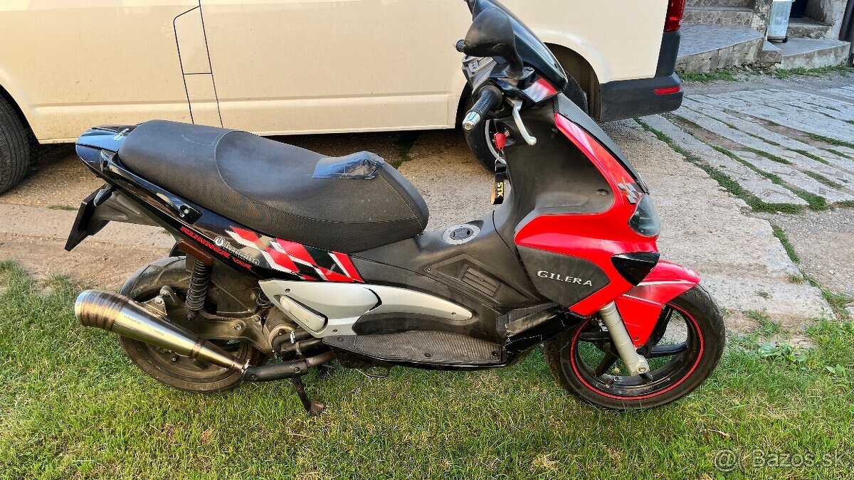 Skúter Gilera Runner 200 - 7