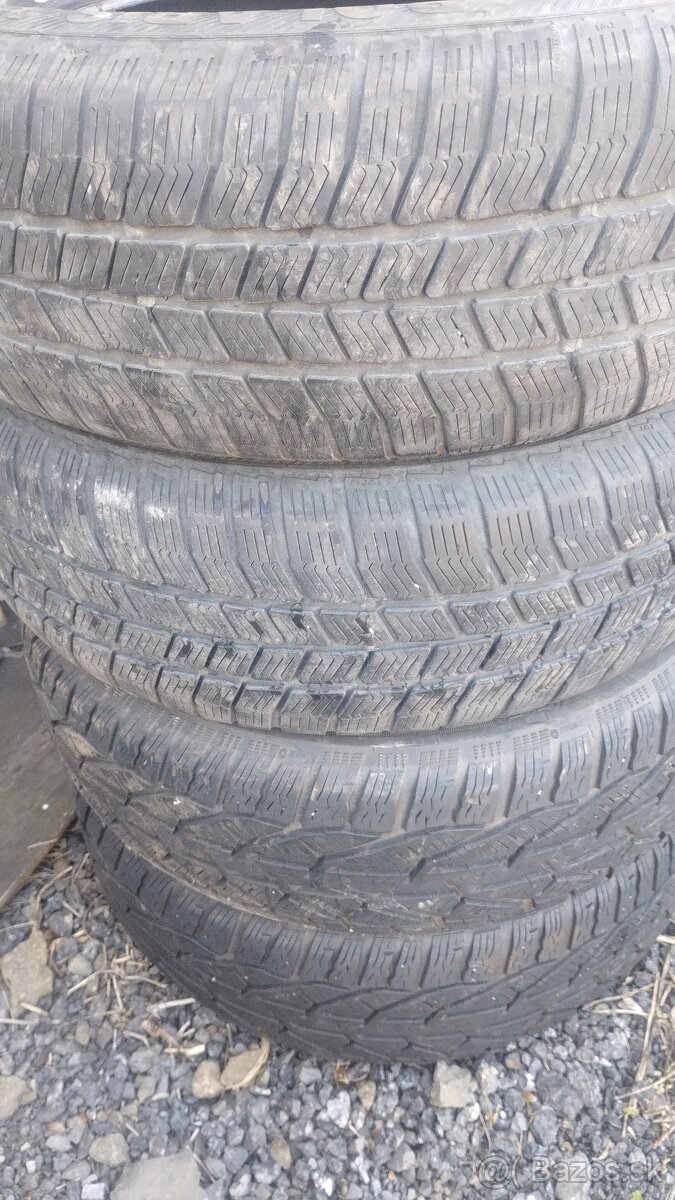 Puklice Renault R17 A zimné pneu 195/65R15 - 7