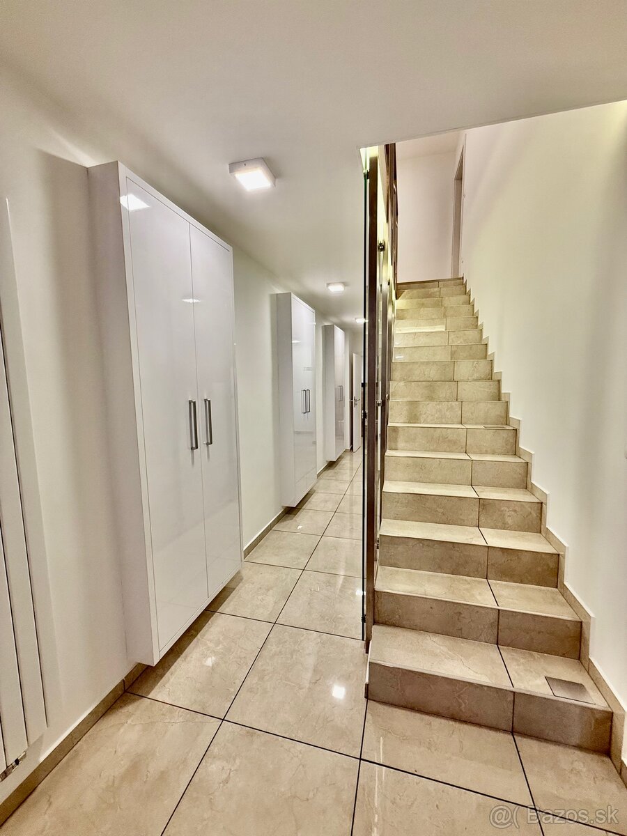 Predaj 4 izb. rodinný dom Mudroňova ulica Bratislava. - 7