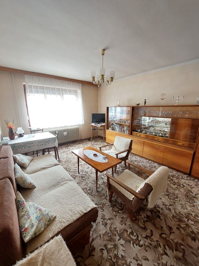 REZERVOVANÉ Exkluzívne predaj rodinný dom BB - 7