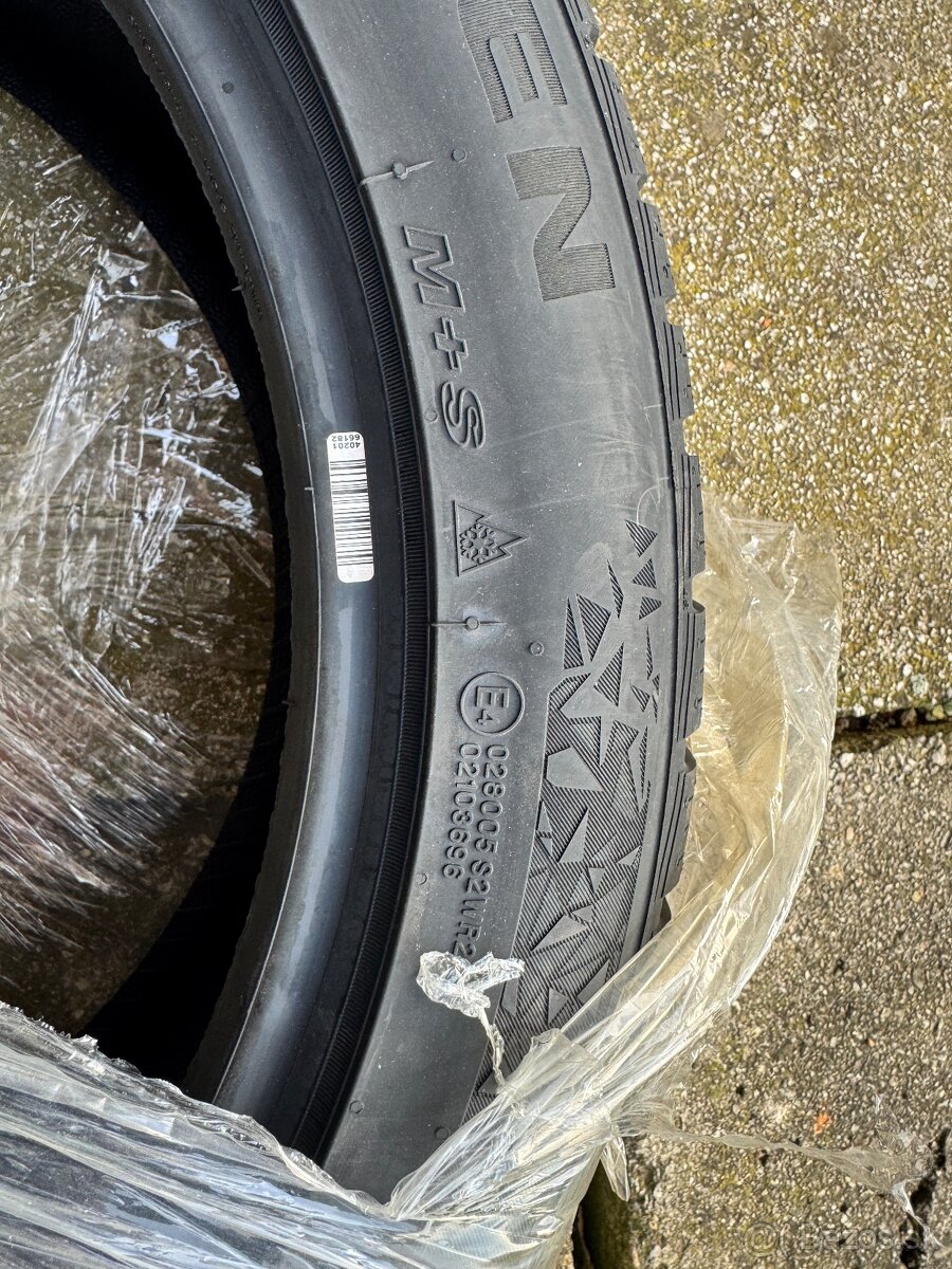 Predám zimné pneumatiky 245/45 r19 - 7