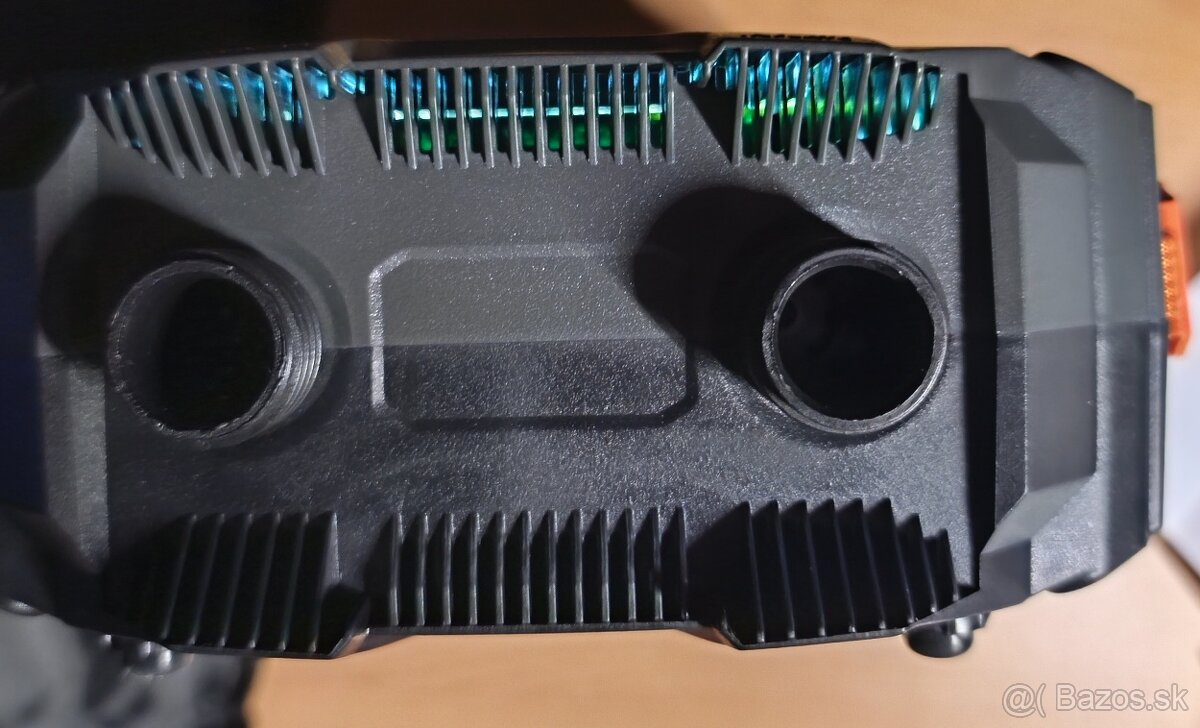 Vzduchový kompresor s LED svetlom - 7