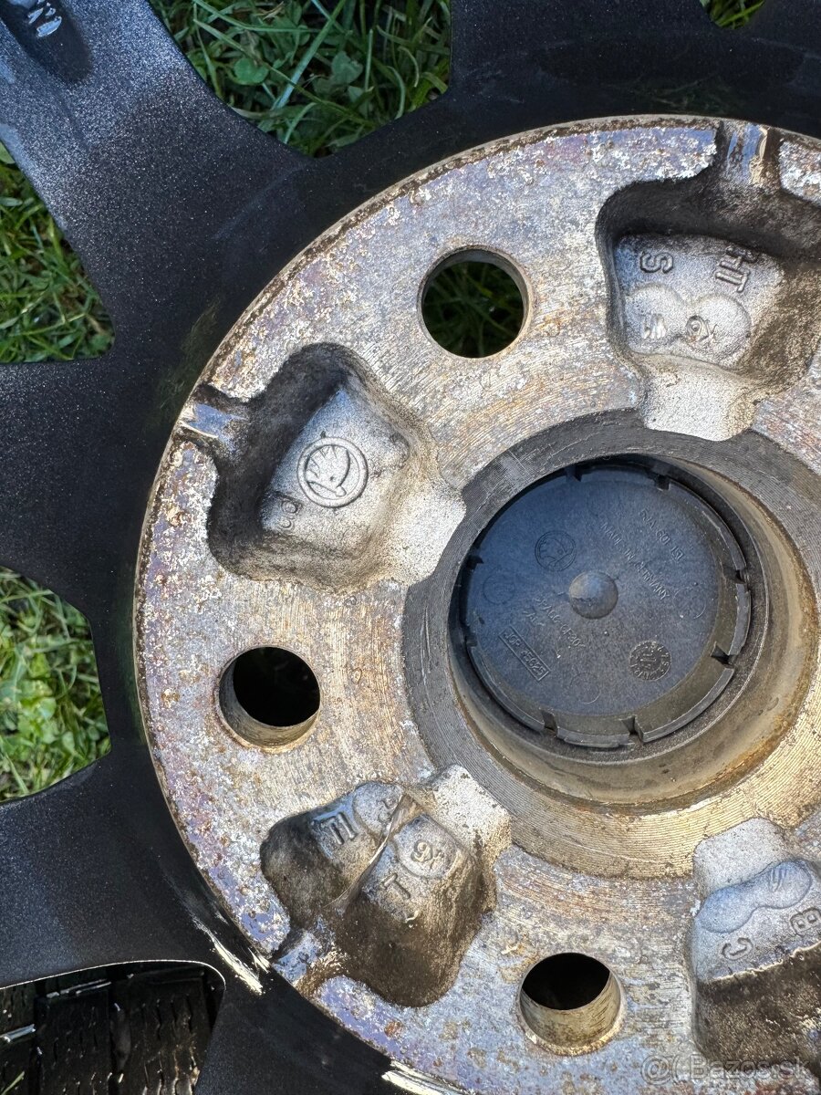 Predám Originál Sadu Škoda Gemini R18 - 7