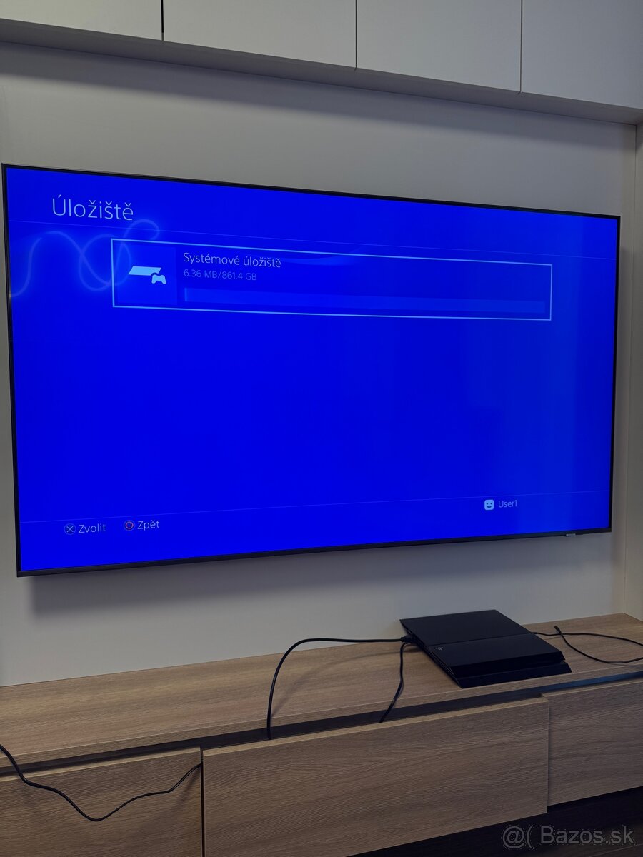 PlayStation 4 1TB + NHL 18 + DualShock - 7