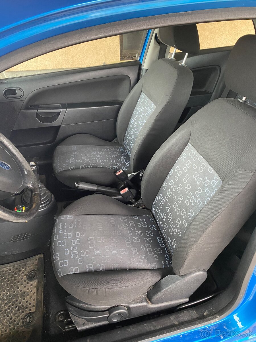 Ford fiesta 2006 1.3 benzín - 7