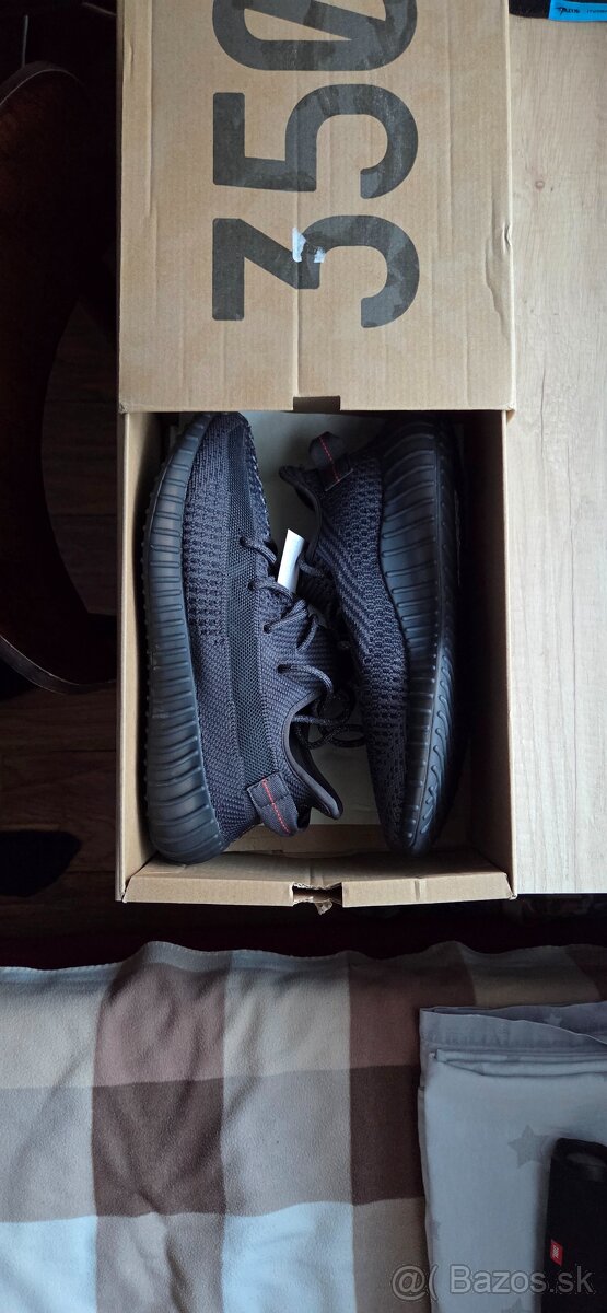 Yezzy Boost 350 V2 Black Non-Reflective - 7