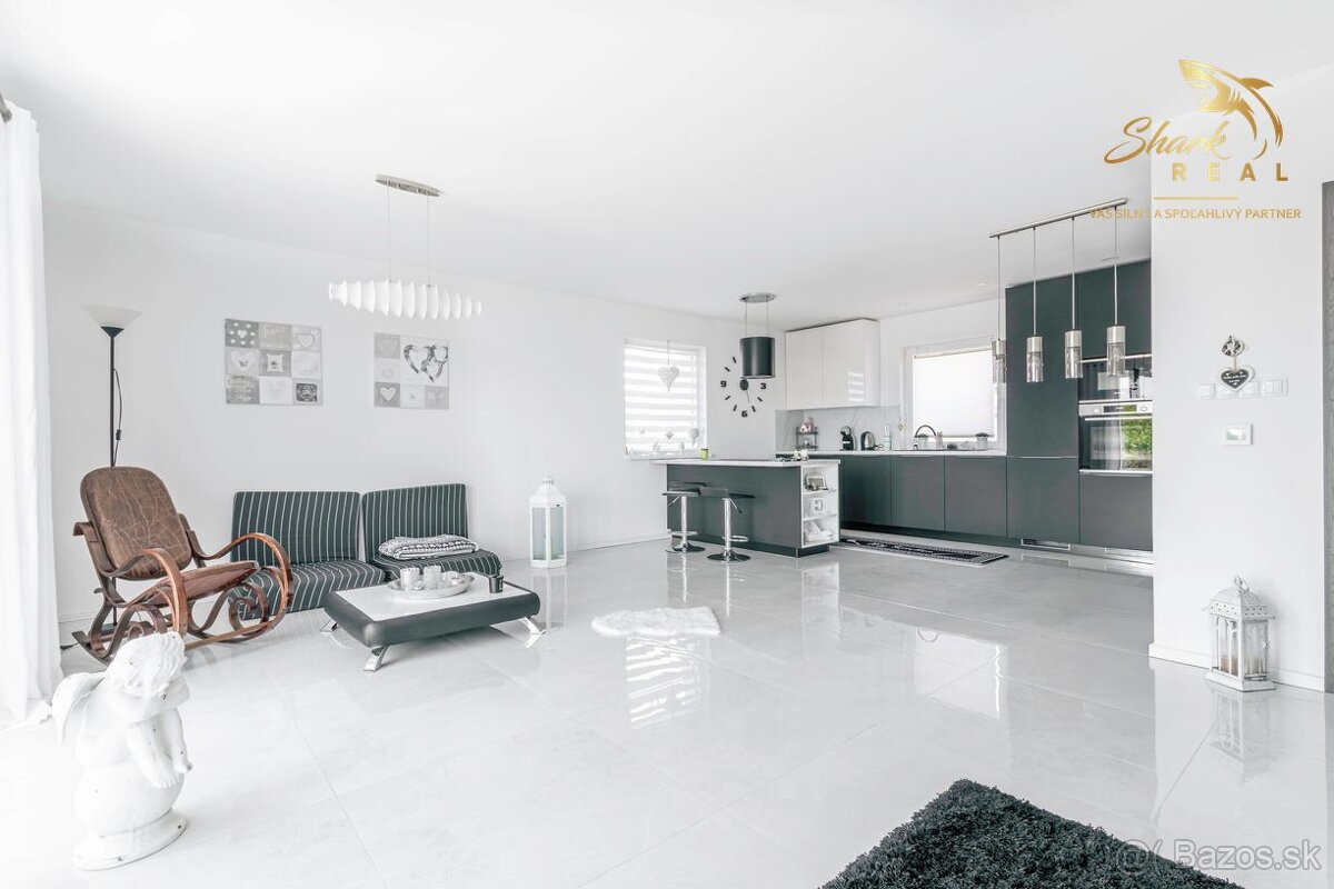 Exkluzívna Novostavba s Pozemkom v Obci Veselé - 7