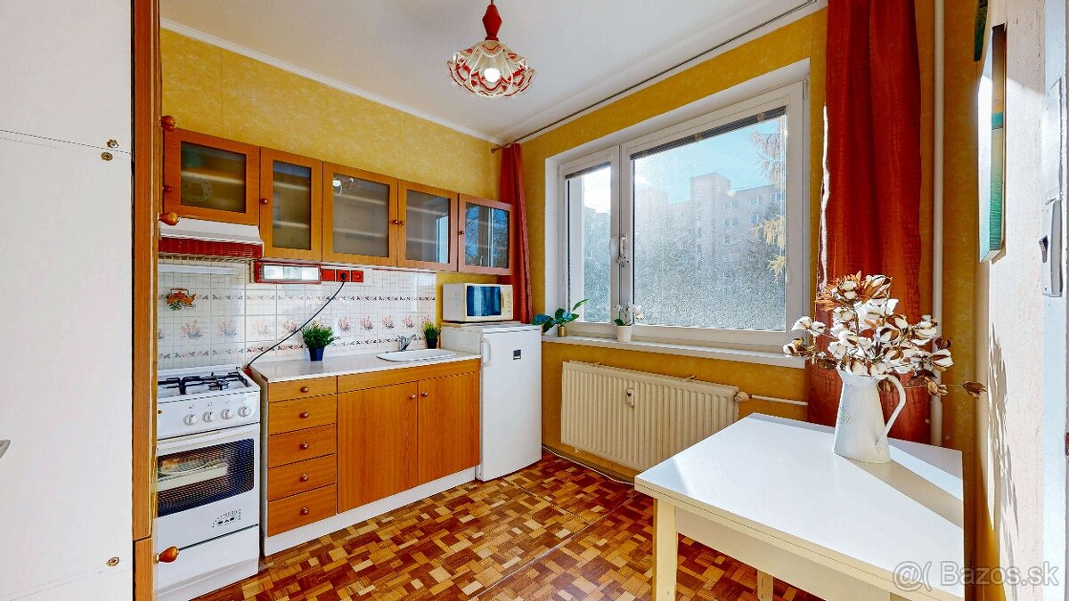 1 (až 1,5) izbový byt, Hemerkova ul, 36 m2, lodžia, upravený - 7