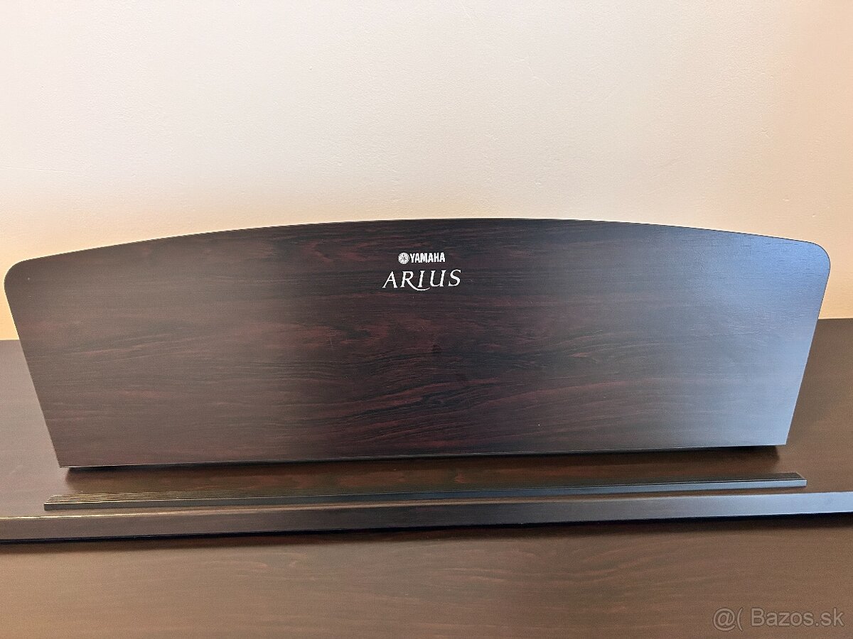 Predám elektrický klavír Yamaha - 7