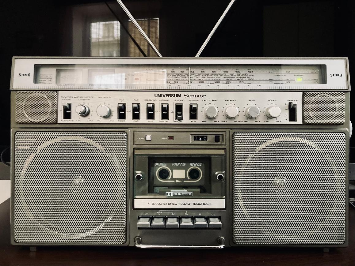 Universum Senator - 7