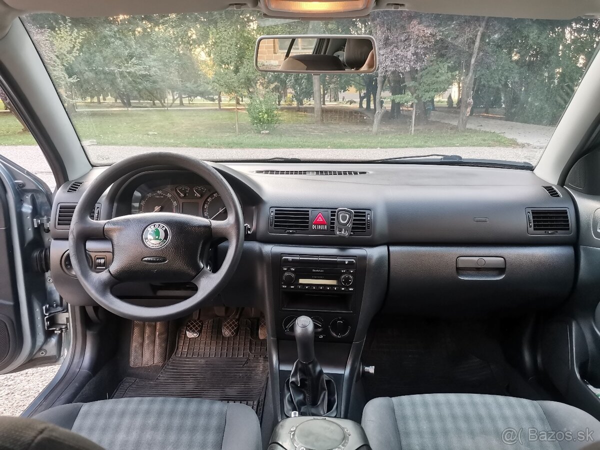 Predám Škoda Octavia 1.6 benzín, r.v. 2004 - 7