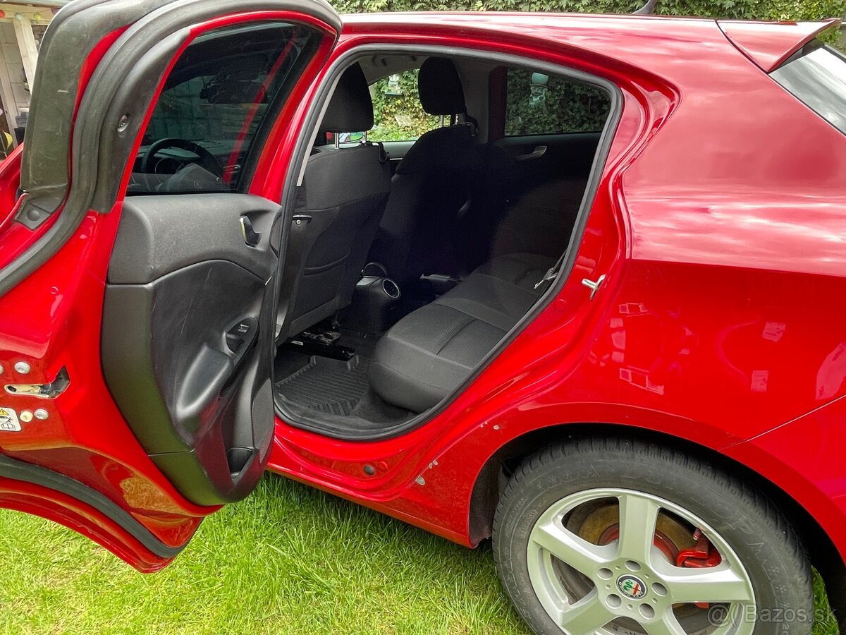 Alfa Romeo Giulietta + ťažné - 7