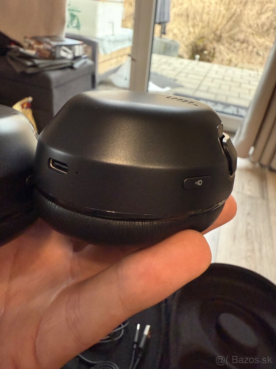 Predám slúchadlá JBL Tour One M2 - 7