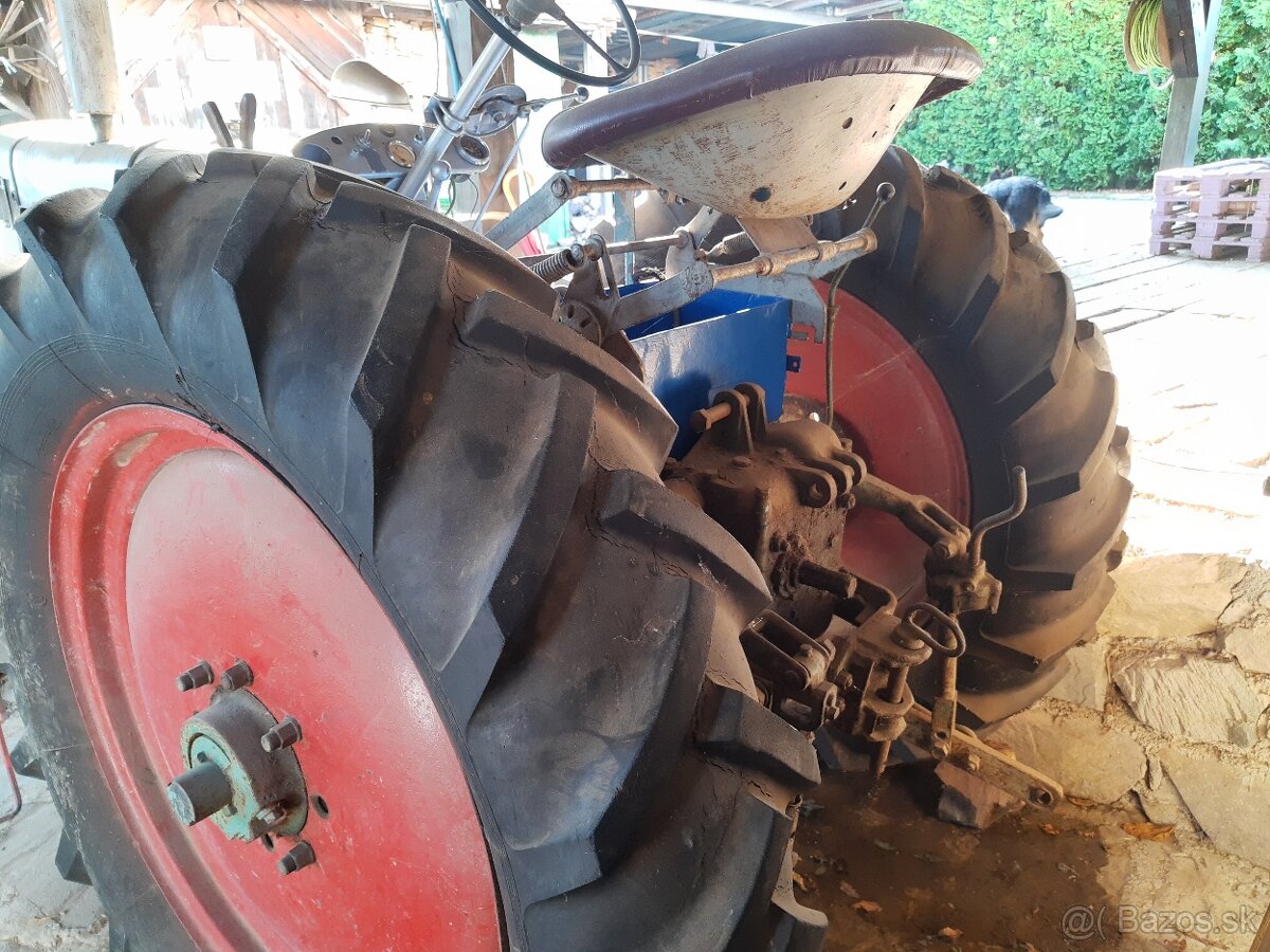 Predám Zetor 25 - 7