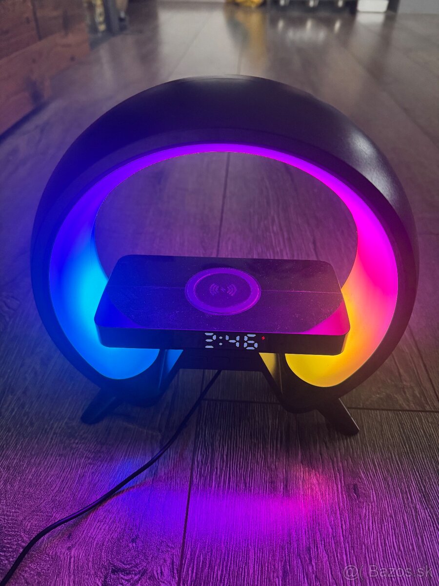 Multifunkčné svetlo/budík/nabíjacia stanica - 7