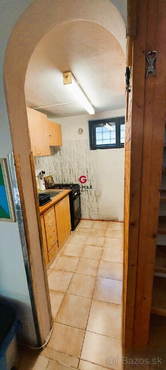 Na predaj murovaná, trojpodlažná chata na Zemplínskej Šírave - 7