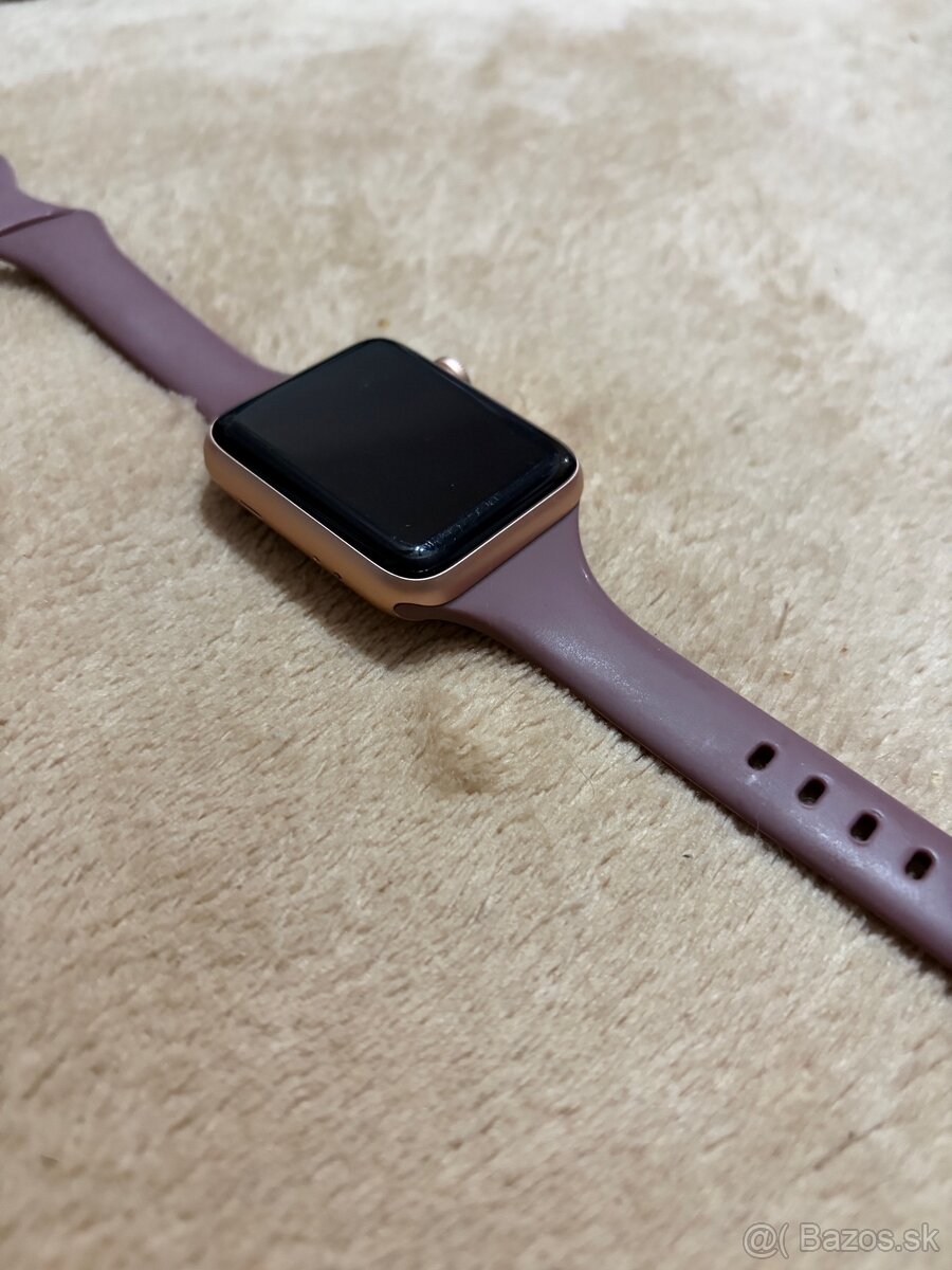 Apple Watch 3 - 42mm rose gold - 7