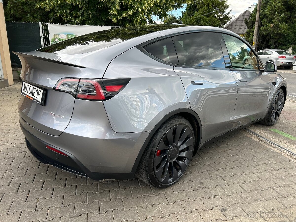 Tesla Model Y PERFORMANCE 393kW Dual Motor AWD - 7