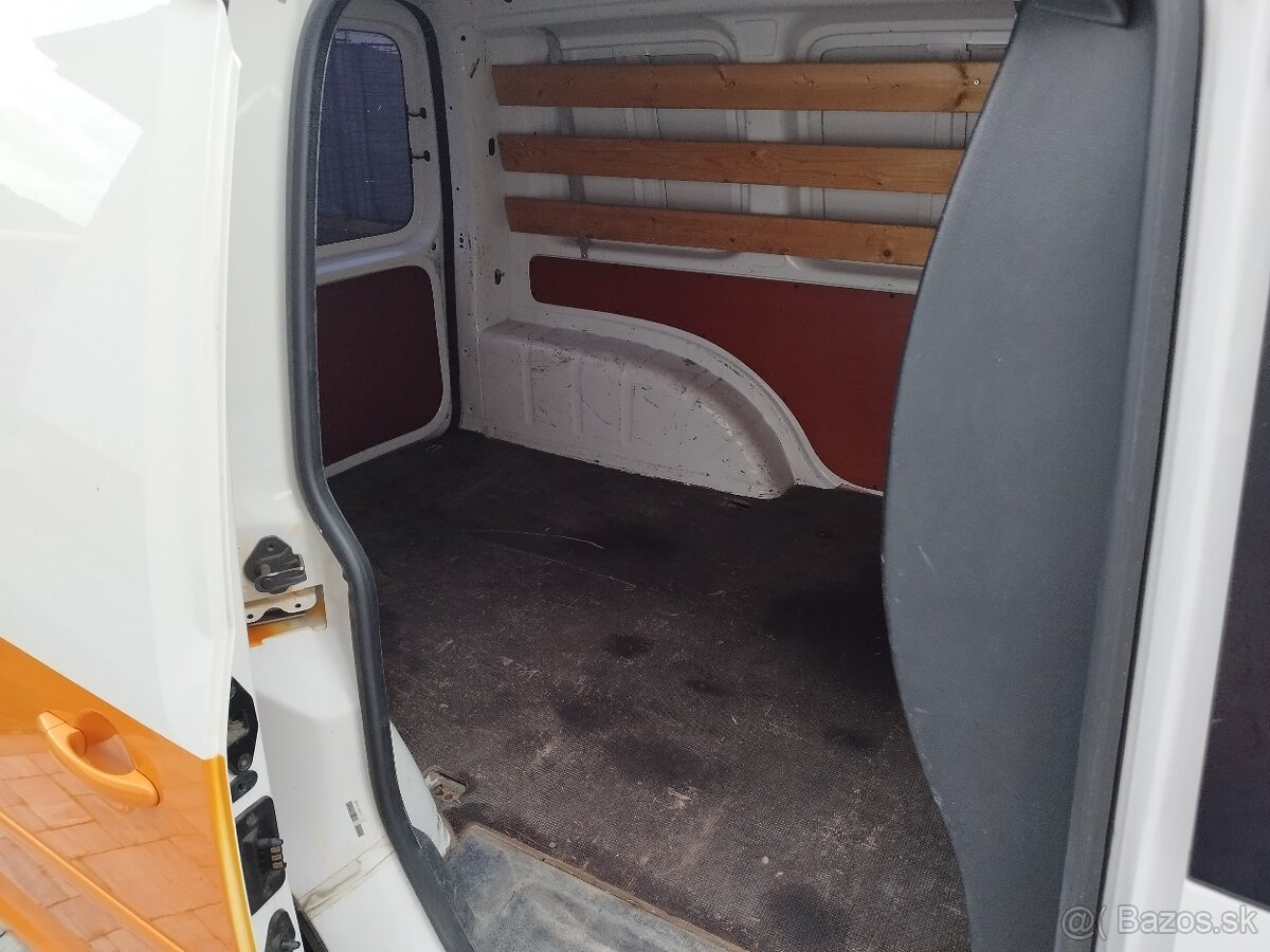 VW Caddy 2.0TDI AUTOMAT, rok výroby: 7/2016, odpočet DPH - 7