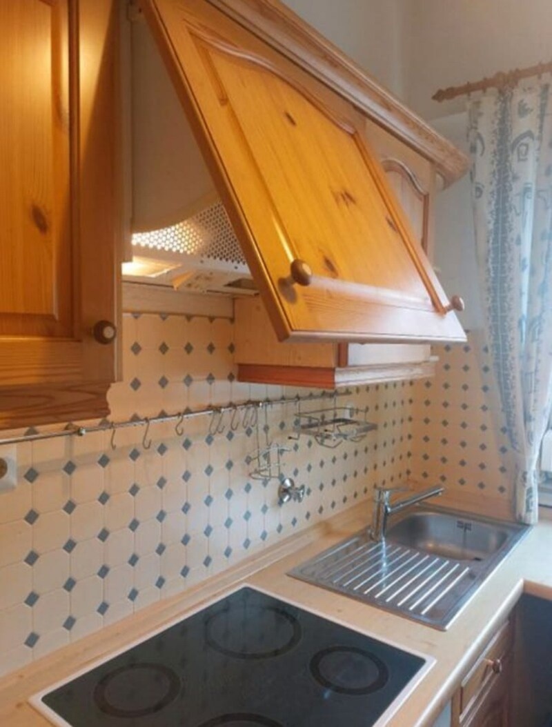 Rustikální linka z masivu se spotřebiči,5762 - 7