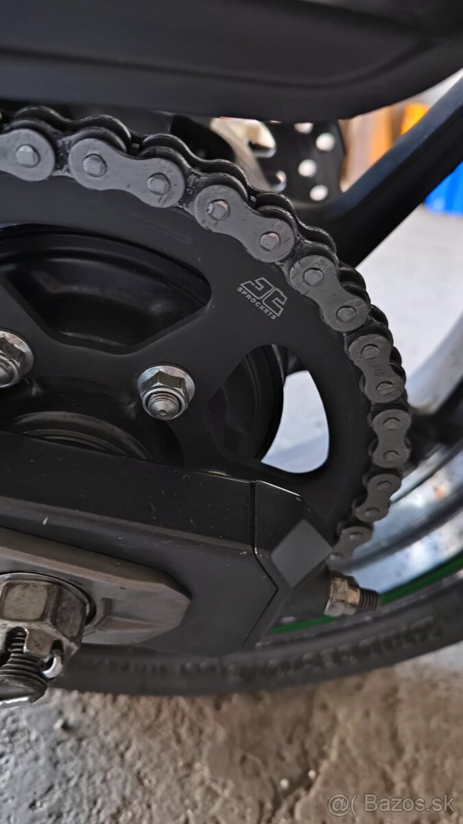 Kawasaki Z800 ABS - 7