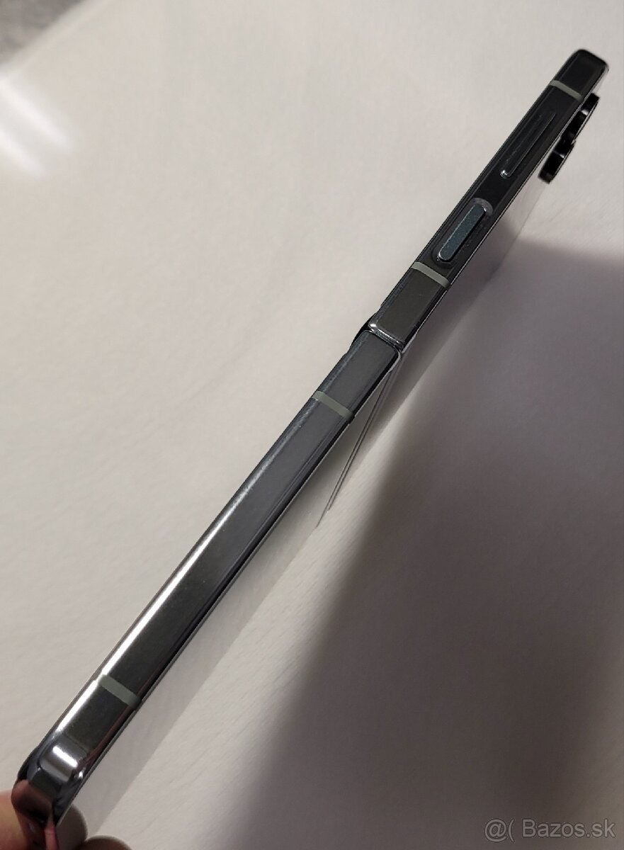 Samsung Galaxy Z Flip 5 256Gb - 7