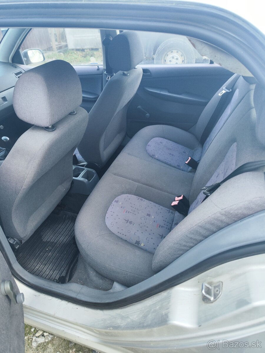 Škoda Fabia 1,4 MPI - 7