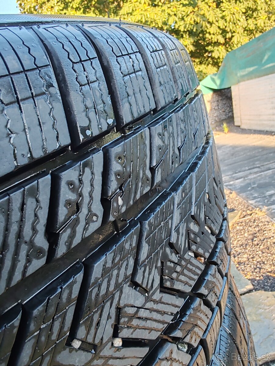 255/45 R19 gripmax zimne - 7