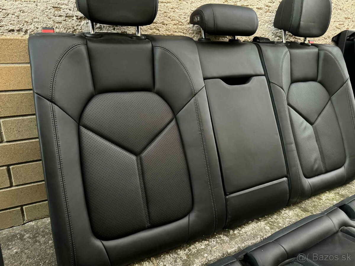Sedadlá + tapacíre (čierna koža) Porsche Macan 95B - 7