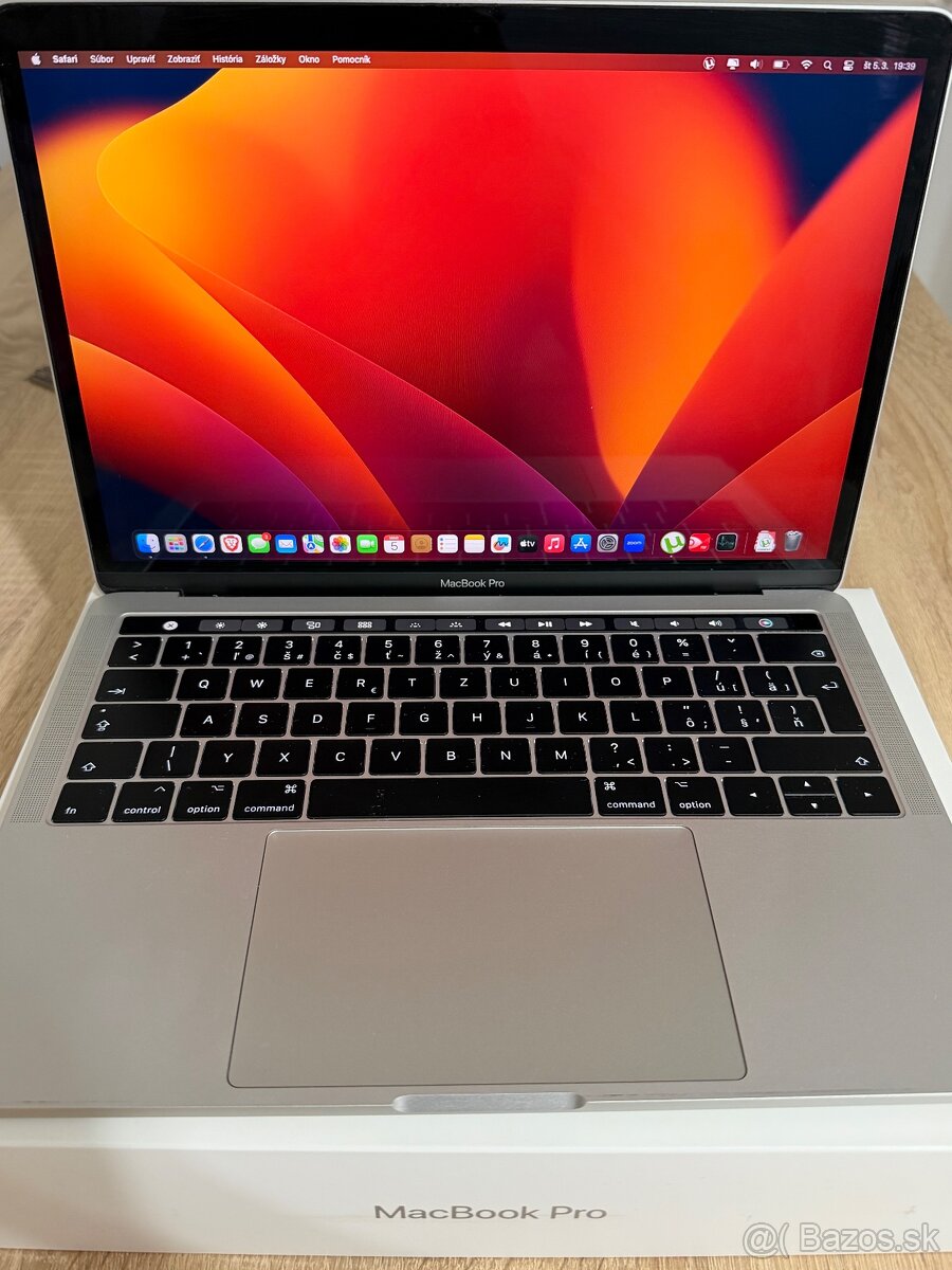 MacBook Pro (13-palcový, 2017, štyri Thunderbolt 3 porty) - 7