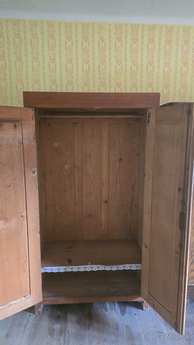 Skrine, Obyvacia stena + STOL - 7