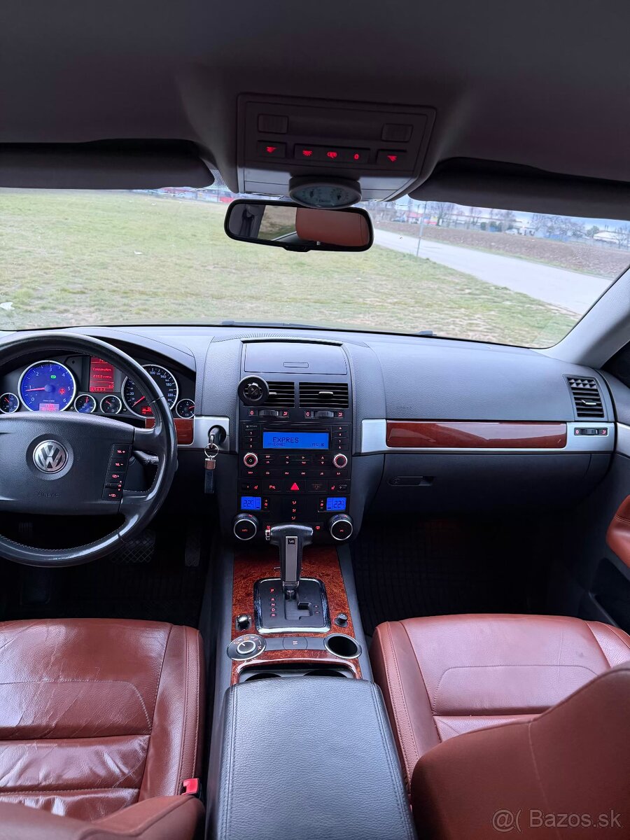 Volkswagen Touareg 3.0 V6 TDI - 7