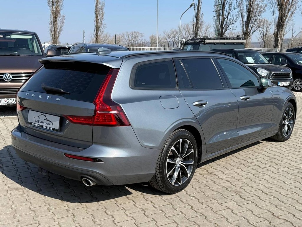 Volvo V60 D3 Momentum A/T - 7
