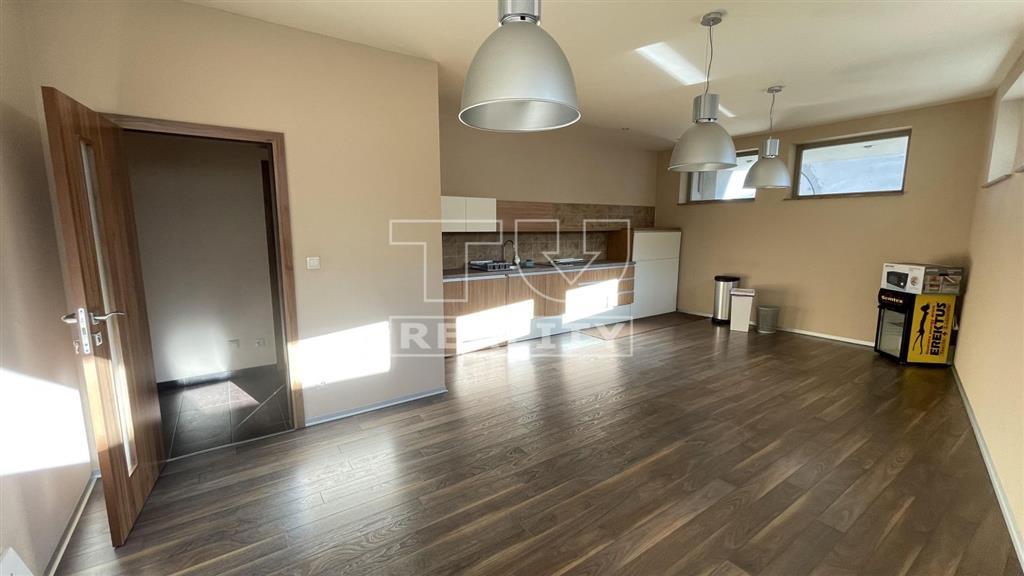 Polyfunkčný objekt na prenájom - 7