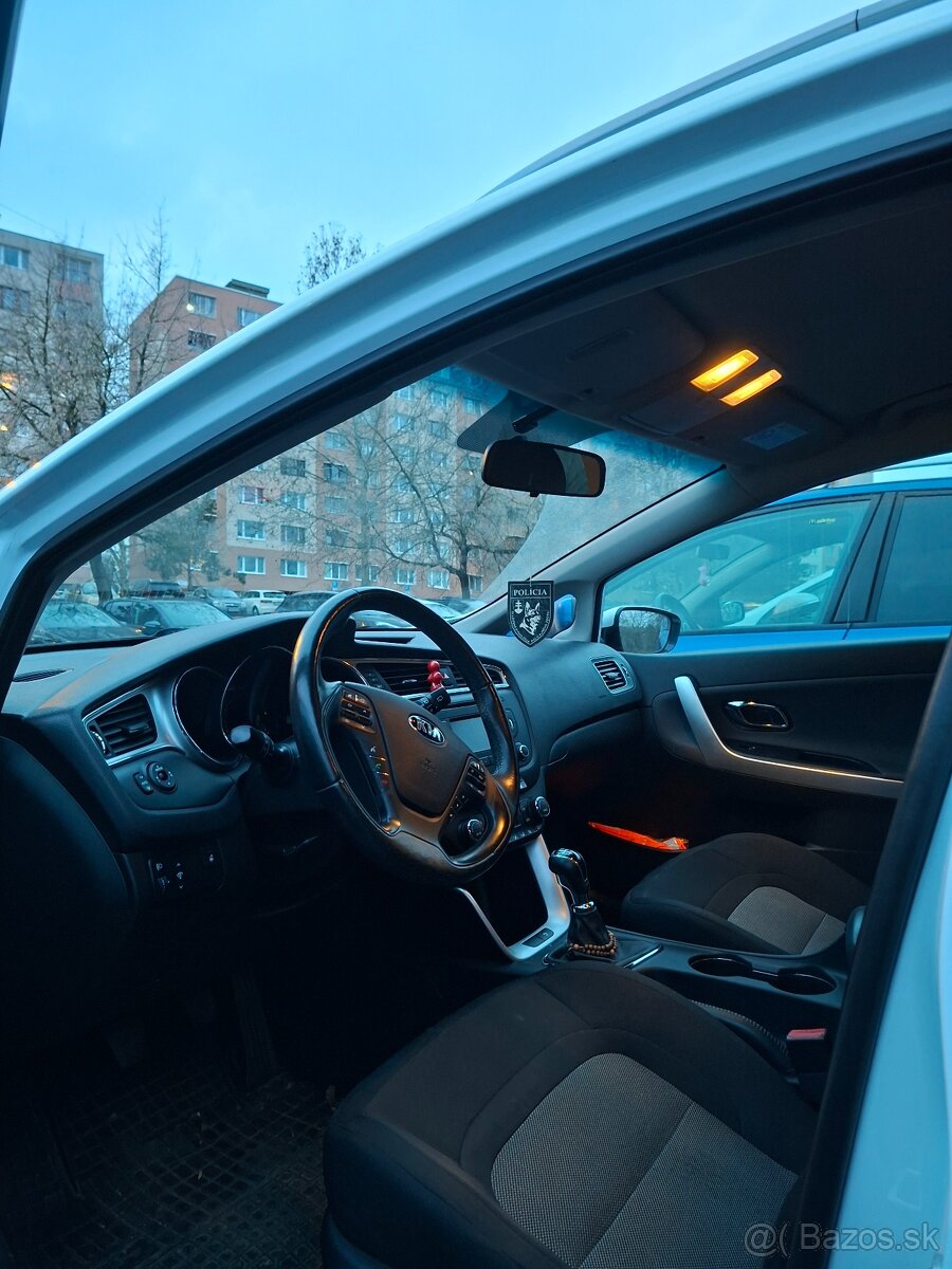 KIA CEED SW r.v.2016 - 7