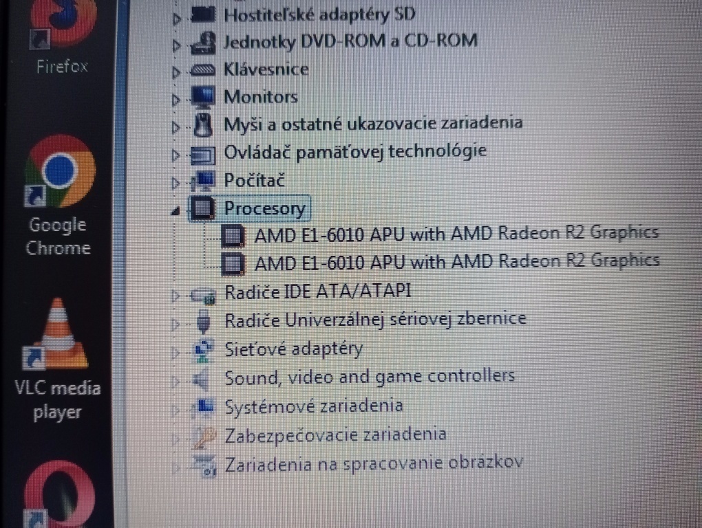 predám notebook Lenovo B50 , 8gb ram ,ssd ,HDMI , Windows 7 - 7