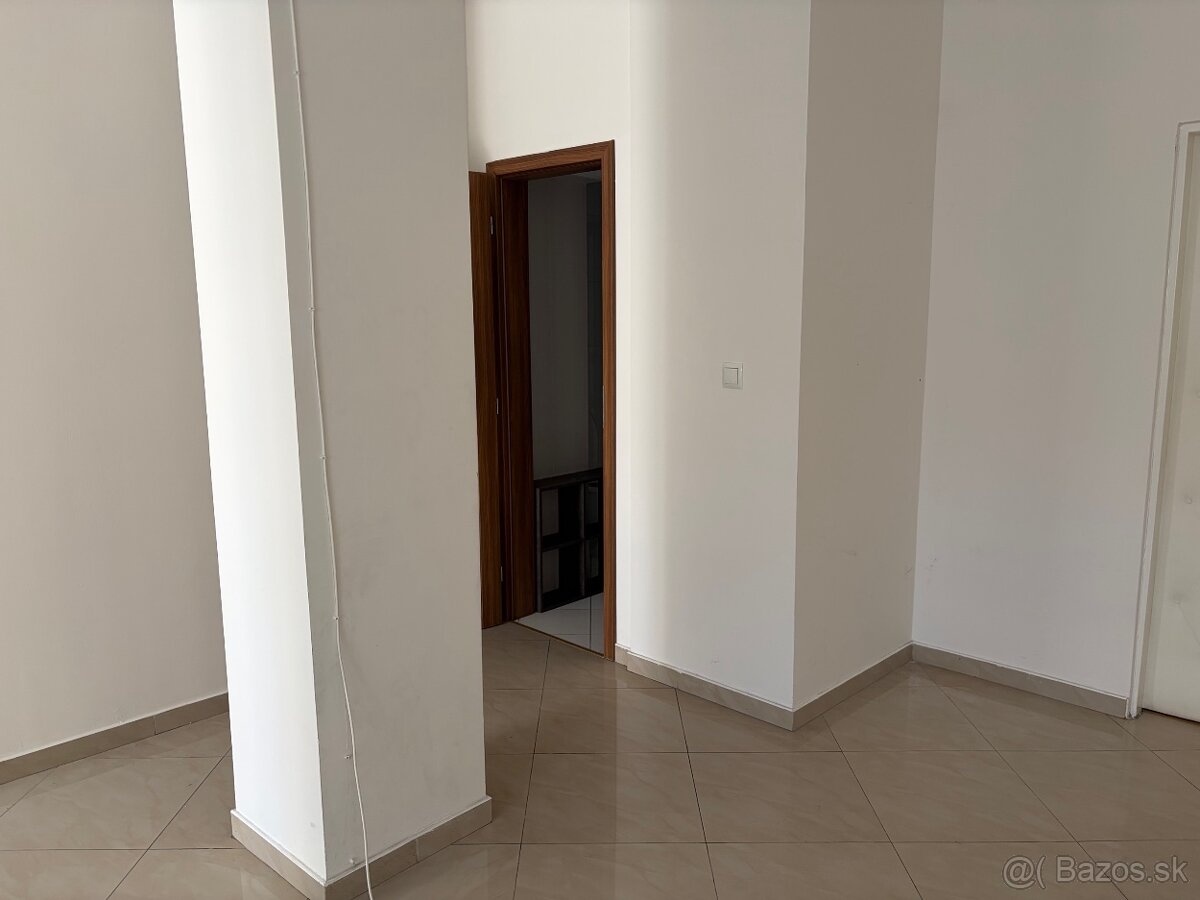 Prenájom Priestoru - 7