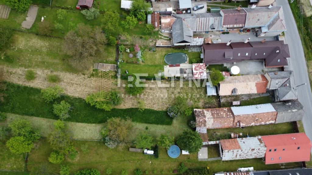 RODINNÝ DOM NA REKONŠTRUKCIU PODĽA VLASTNÝCH PREDSTÁV, PONI - 7