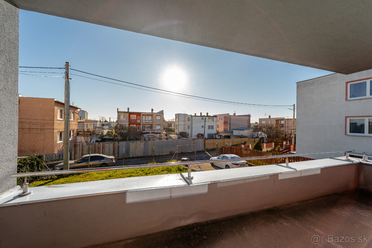 Átriový dom , Veľké Kapušany - 7